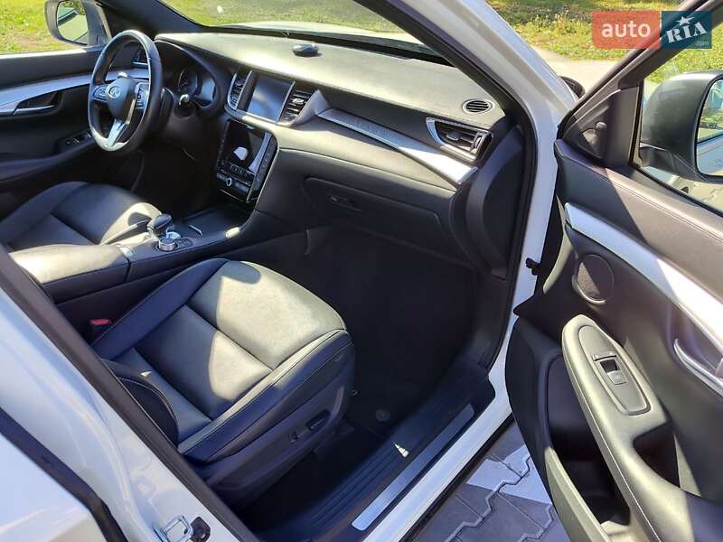 Внедорожник / Кроссовер Infiniti QX50 2020 в Тульчине