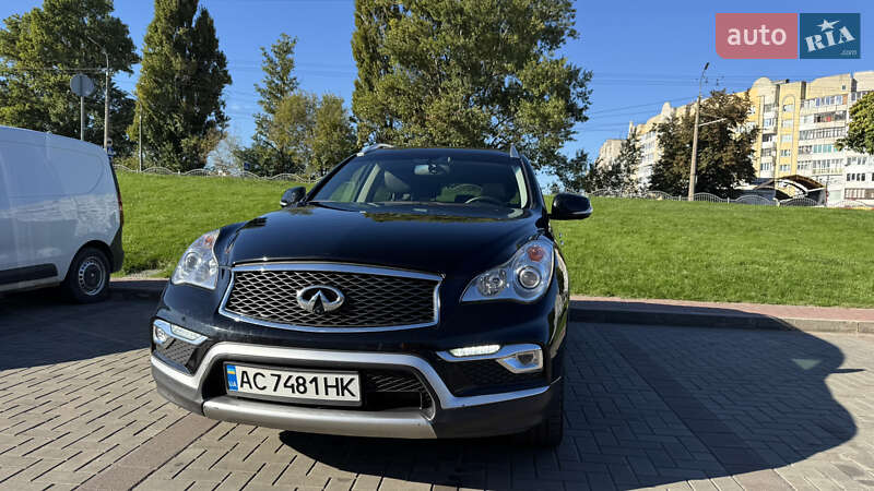 Внедорожник / Кроссовер Infiniti QX50 2017 в Маневичах