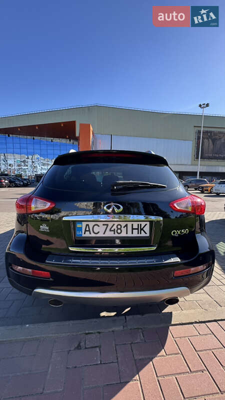 Внедорожник / Кроссовер Infiniti QX50 2017 в Маневичах