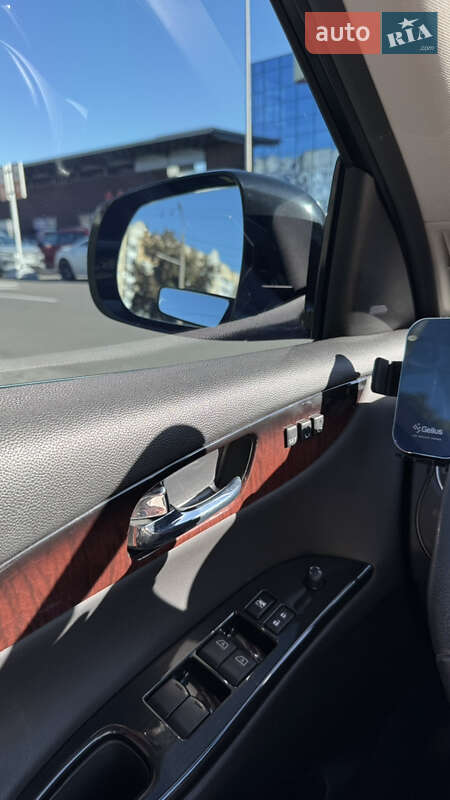 Внедорожник / Кроссовер Infiniti QX50 2017 в Маневичах