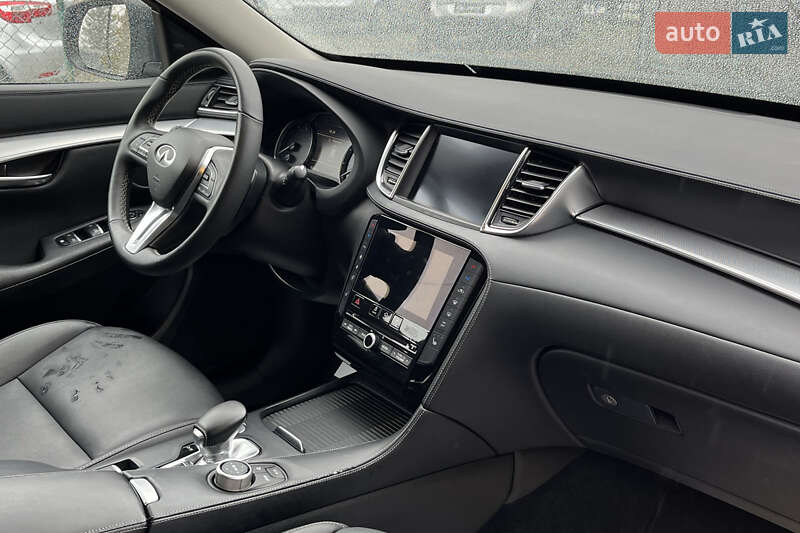 Внедорожник / Кроссовер Infiniti QX50 2021 в Стрые