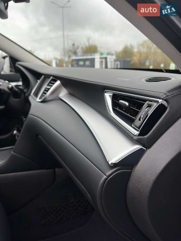 Внедорожник / Кроссовер Infiniti QX50 2018 в Киеве