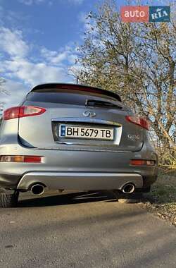 Внедорожник / Кроссовер Infiniti QX50 2015 в Раздельной