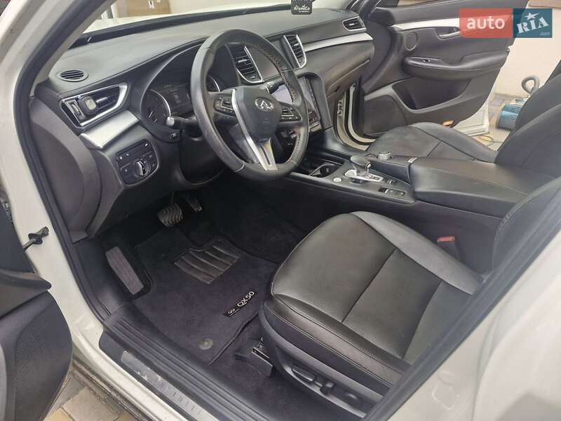 Внедорожник / Кроссовер Infiniti QX50 2018 в Кременчуге