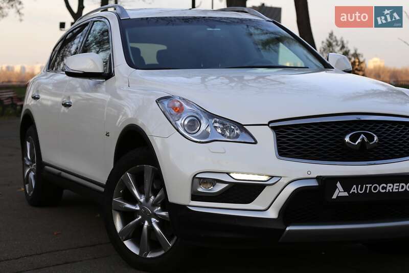 Внедорожник / Кроссовер Infiniti QX50 2017 в Киеве