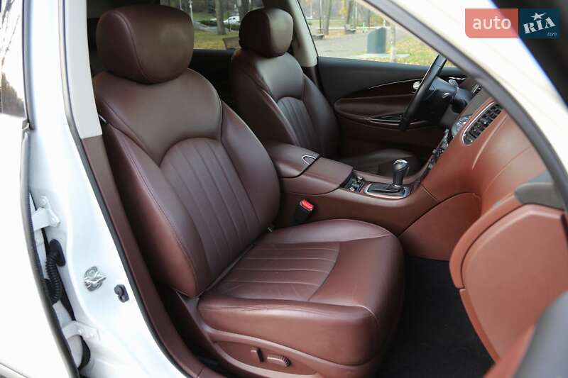 Внедорожник / Кроссовер Infiniti QX50 2017 в Киеве