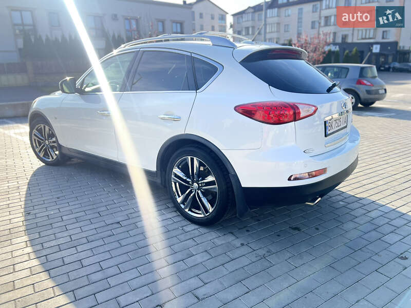 Позашляховик / Кросовер Infiniti QX50 2013 в Рівному