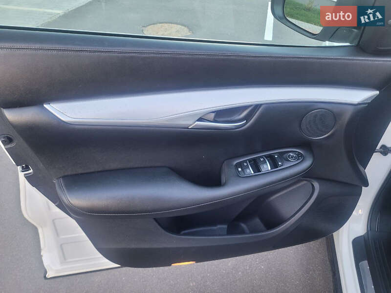 Внедорожник / Кроссовер Infiniti QX50 2019 в Виннице