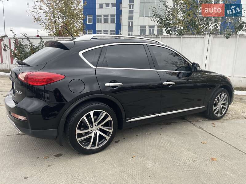 Позашляховик / Кросовер Infiniti QX50 2016 в Харкові
