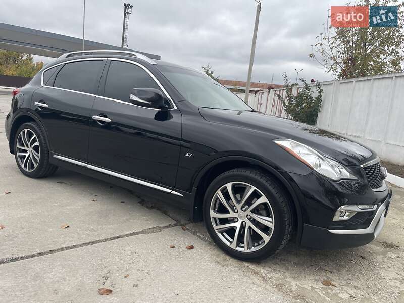 Позашляховик / Кросовер Infiniti QX50 2016 в Харкові