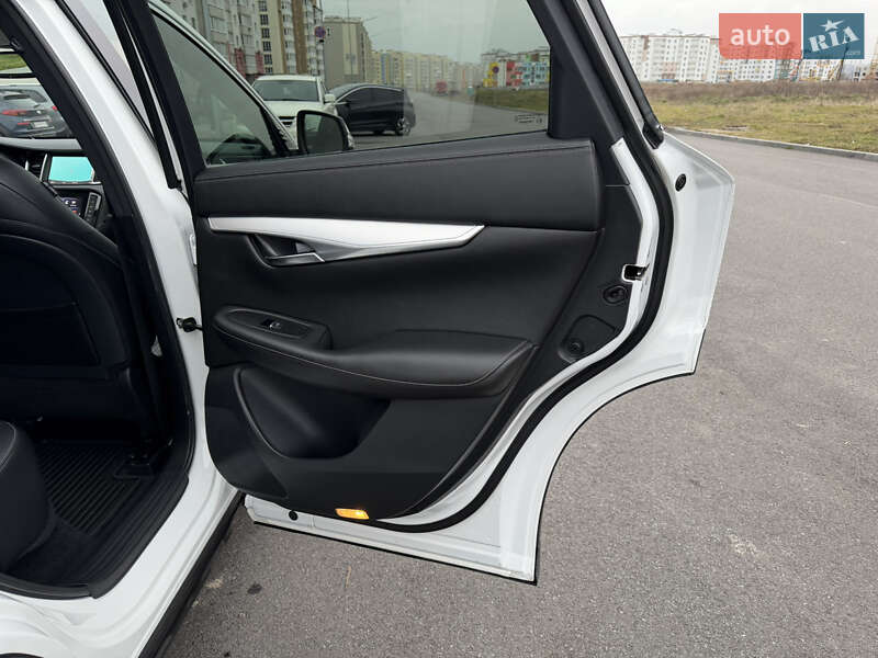 Внедорожник / Кроссовер Infiniti QX50 2019 в Виннице фото 74 Внедорожник / Кроссовер Infiniti QX50 2019 в Виннице