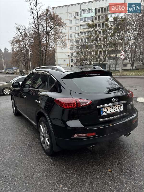 Позашляховик / Кросовер Infiniti QX50 2017 в Харкові