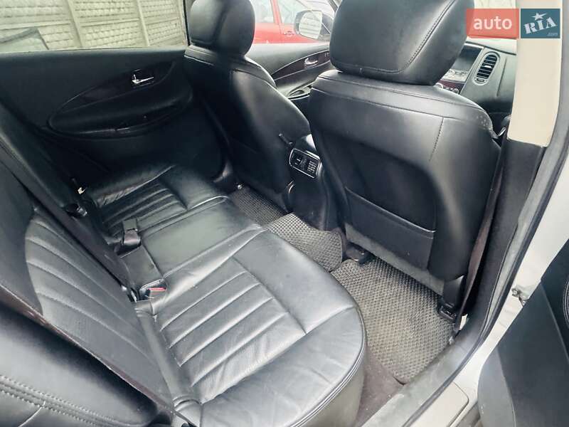 Позашляховик / Кросовер Infiniti QX50 2017 в Білогородці