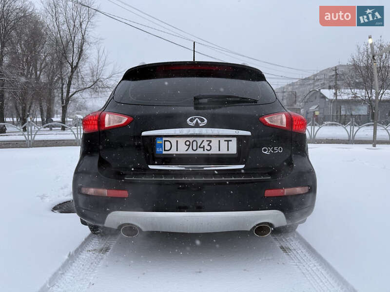 Позашляховик / Кросовер Infiniti QX50 2017 в Дніпрі