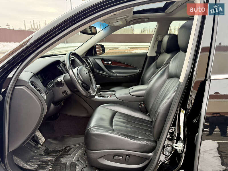 Позашляховик / Кросовер Infiniti QX50 2017 в Умані