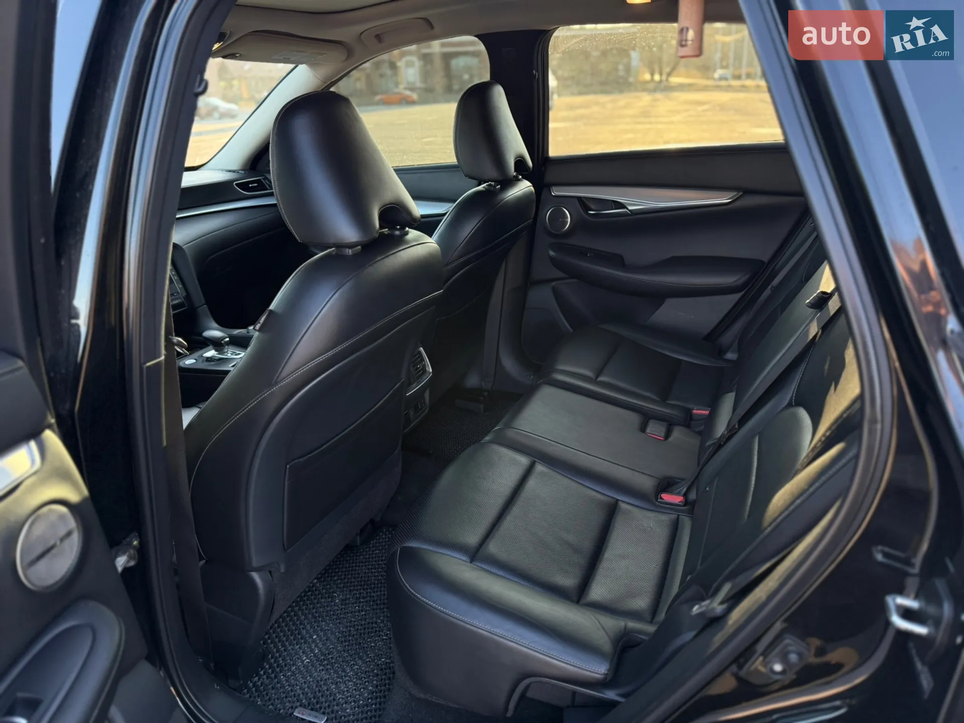 2017 Infiniti QX50 - мініатюра 19