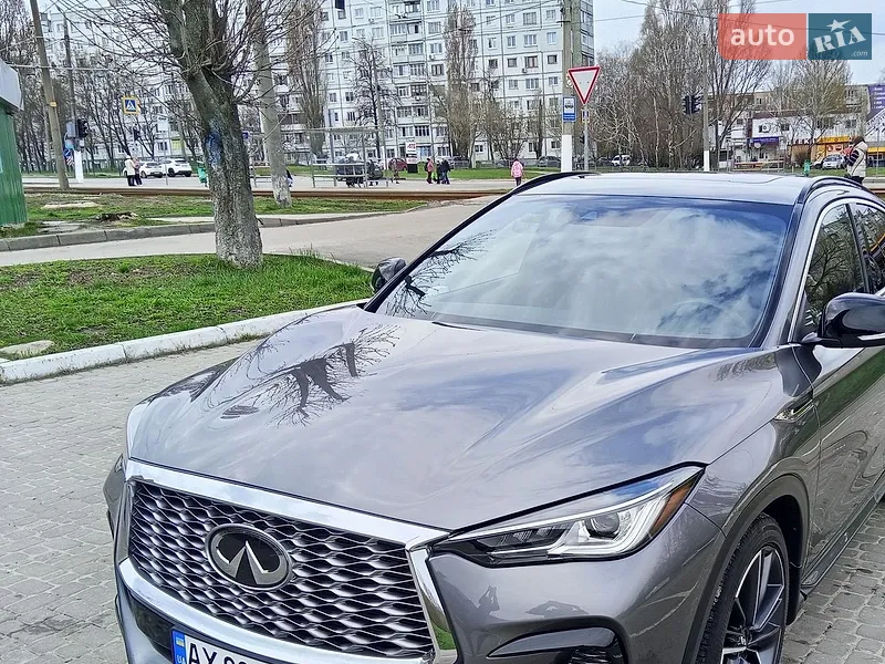 Infiniti QX55