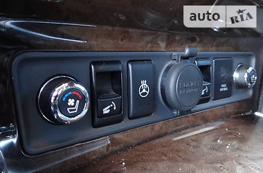 Позашляховик / Кросовер Infiniti QX56 2012 в 