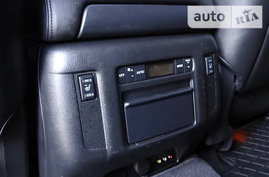 Позашляховик / Кросовер Infiniti QX56 2012 в 