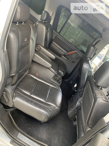 Позашляховик / Кросовер Infiniti QX56 2004 в Львові