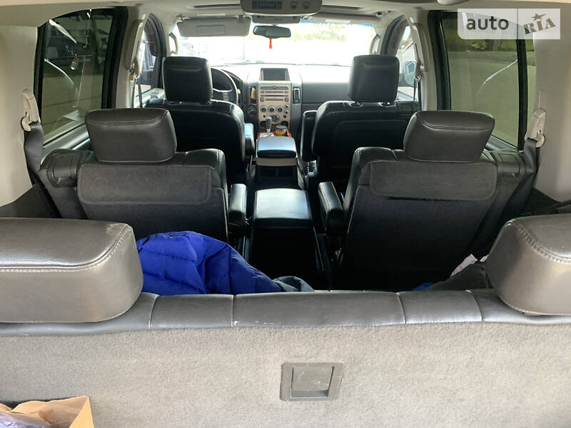 Позашляховик / Кросовер Infiniti QX56 2004 в Львові