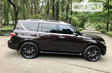 Позашляховик / Кросовер Infiniti QX56 2010 в Києві