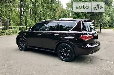 Внедорожник / Кроссовер Infiniti QX56 2010 в Киеве