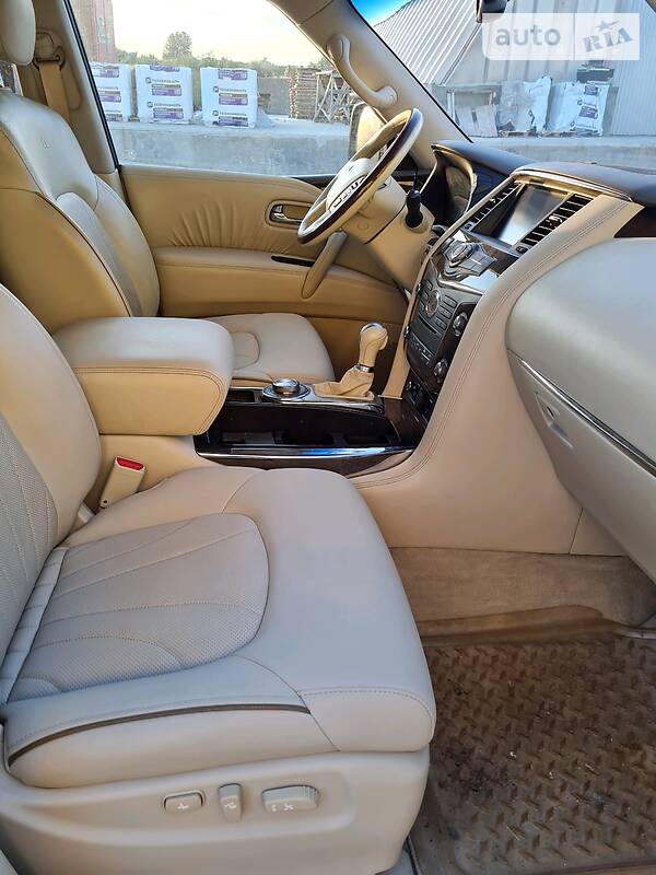 Позашляховик / Кросовер Infiniti QX56 2012 в Одесі