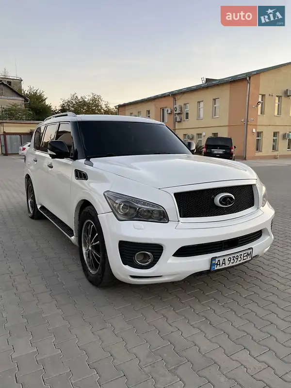 Infiniti QX56 2011