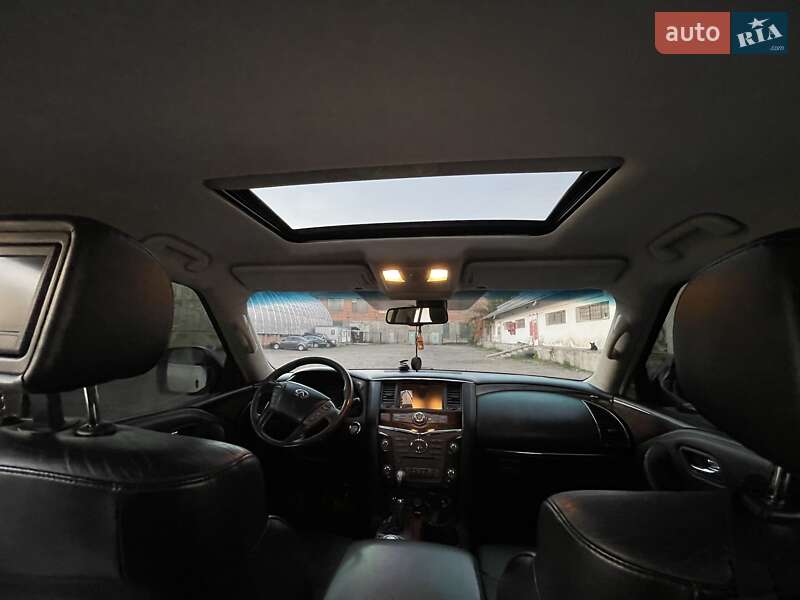 Позашляховик / Кросовер Infiniti QX56 2011 в Чернівцях
