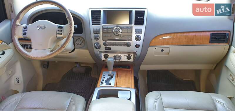 Внедорожник / Кроссовер Infiniti QX56 2007 в Каменском