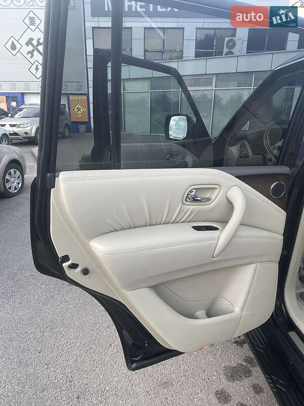 Внедорожник / Кроссовер Infiniti QX56 2011 в Виннице