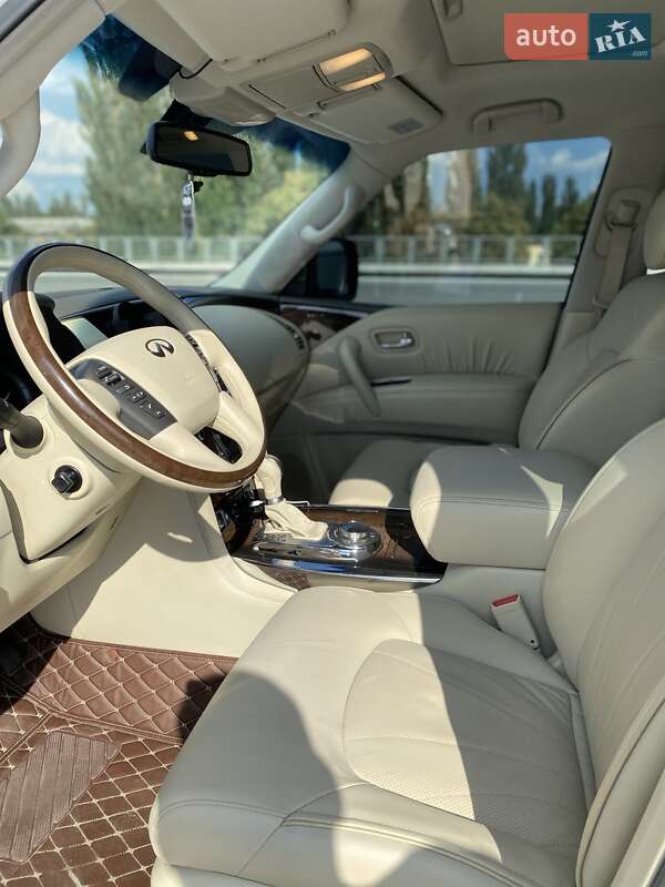 Внедорожник / Кроссовер Infiniti QX56 2012 в Киеве