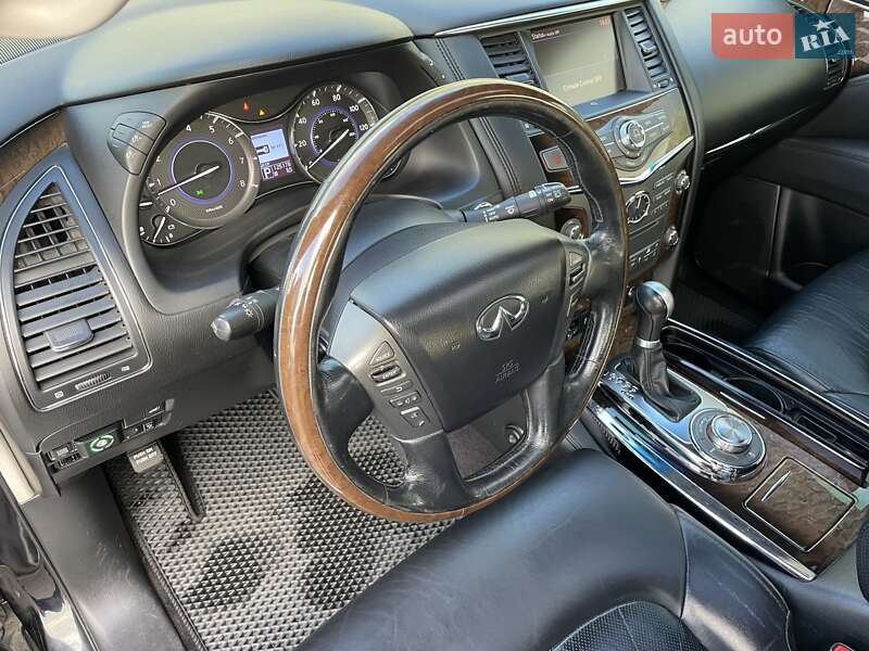 Внедорожник / Кроссовер Infiniti QX56 2010 в Львове