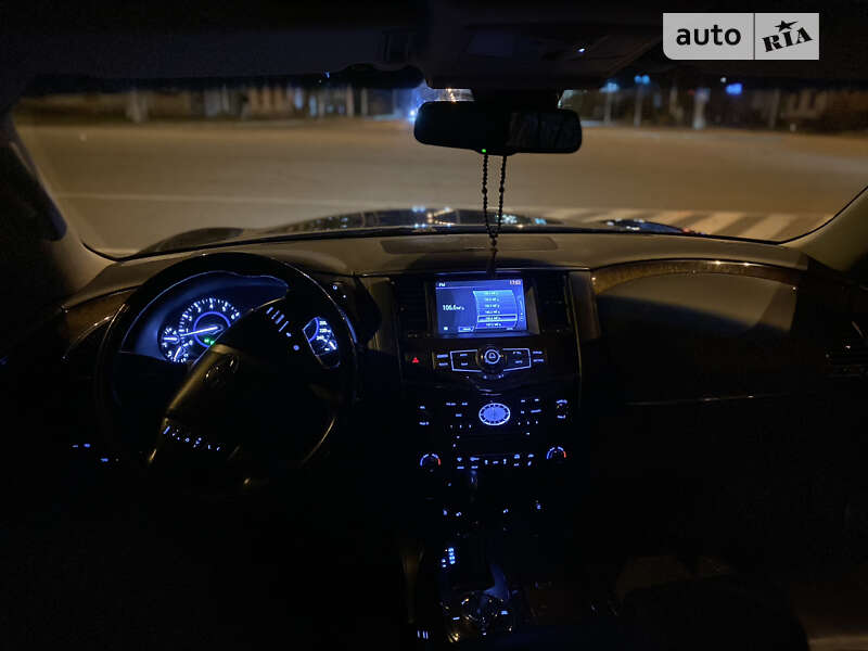 Внедорожник / Кроссовер Infiniti QX56 2011 в Запорожье