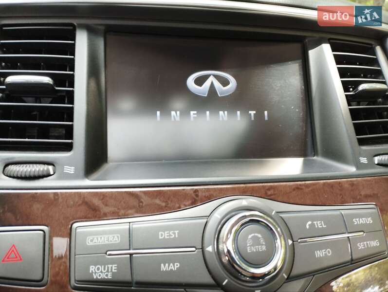 Позашляховик / Кросовер Infiniti QX56 2011 в Кам'янському