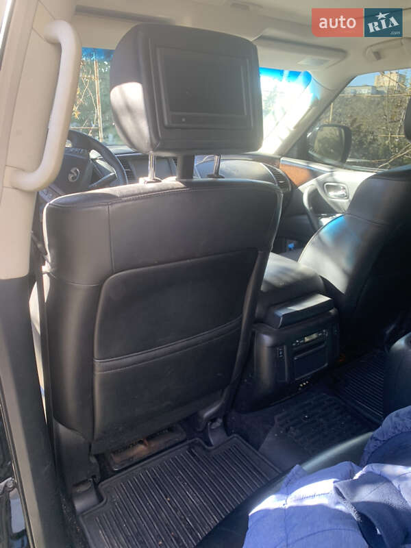 Позашляховик / Кросовер Infiniti QX56 2010 в Кам'янець-Подільському