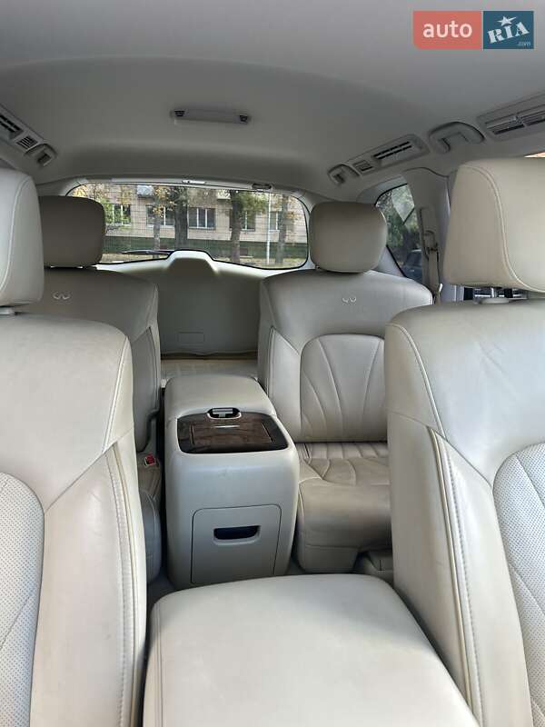 Внедорожник / Кроссовер Infiniti QX56 2011 в Черкассах