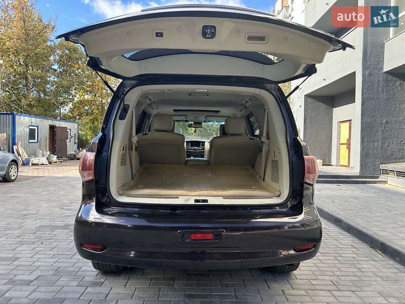 Внедорожник / Кроссовер Infiniti QX56 2011 в Черкассах