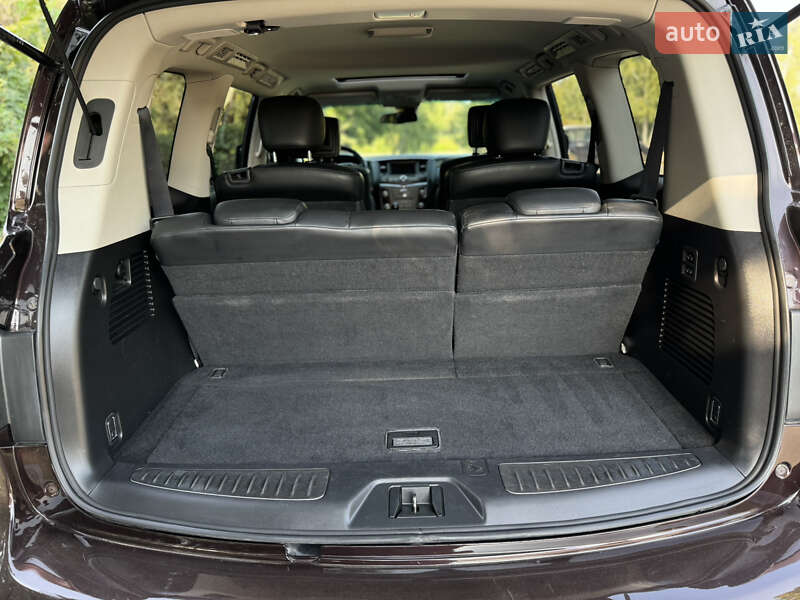 Внедорожник / Кроссовер Infiniti QX56 2010 в Чернигове