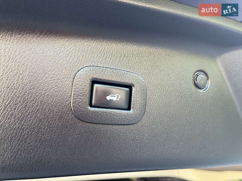 Внедорожник / Кроссовер Infiniti QX56 2010 в Чернигове