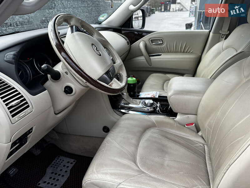 Внедорожник / Кроссовер Infiniti QX56 2011 в Житомире