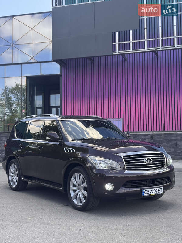 Внедорожник / Кроссовер Infiniti QX56 2010 в Чернигове