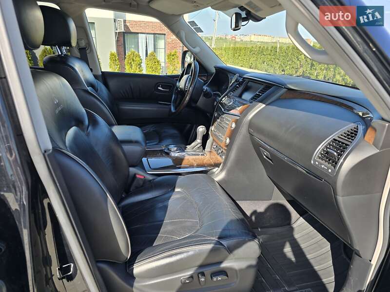 Внедорожник / Кроссовер Infiniti QX56 2010 в Черновцах