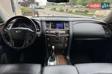 Внедорожник / Кроссовер Infiniti QX56 2011 в 