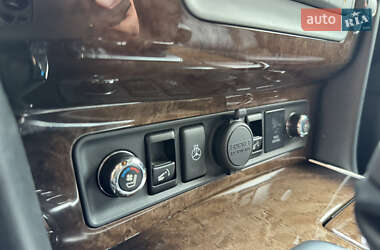 Внедорожник / Кроссовер Infiniti QX56 2011 в 