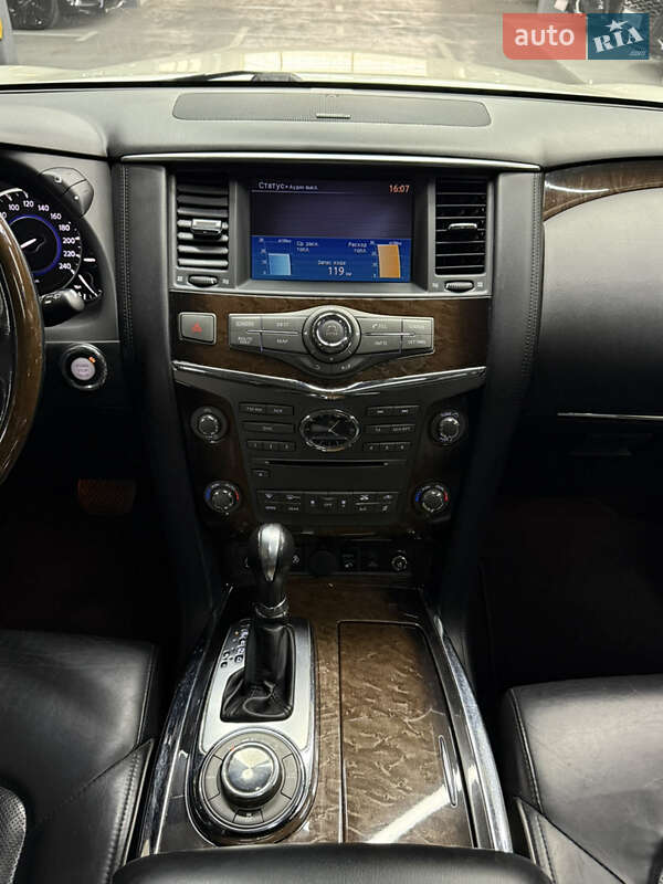 Внедорожник / Кроссовер Infiniti QX56 2012 в Одессе