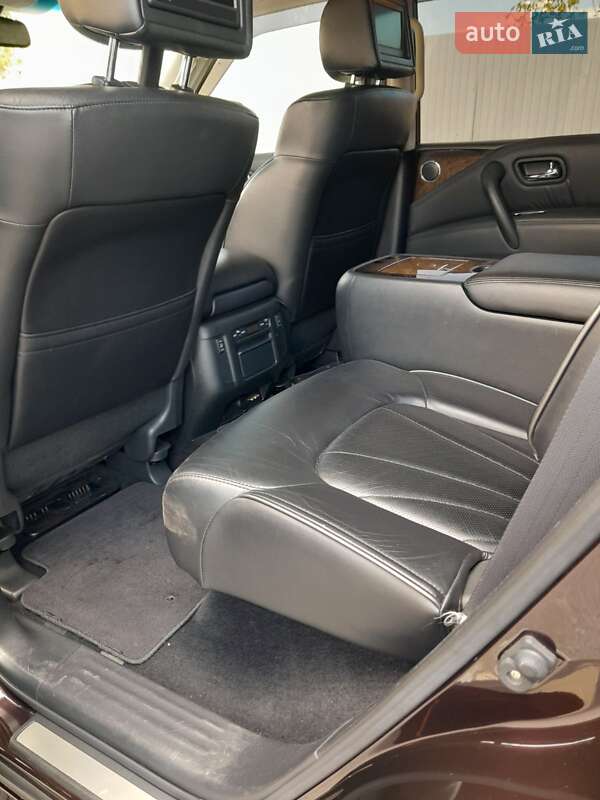 Позашляховик / Кросовер Infiniti QX56 2011 в Миколаєві