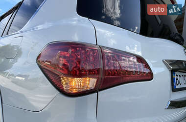 Внедорожник / Кроссовер Infiniti QX56 2011 в 