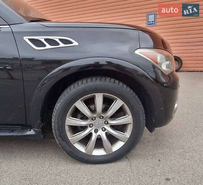 Внедорожник / Кроссовер Infiniti QX56 2013 в Киеве